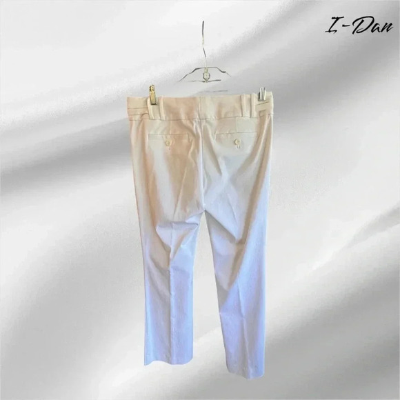 Color is off in the photos.  These are a true white pant. - Picture 1 of 4